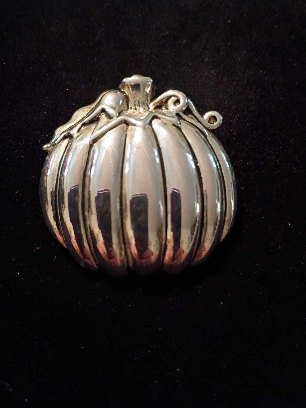 Vintage Best Silver Plated Fall Pumpkin Booch Pin Necklace Pendant Old Jewelry